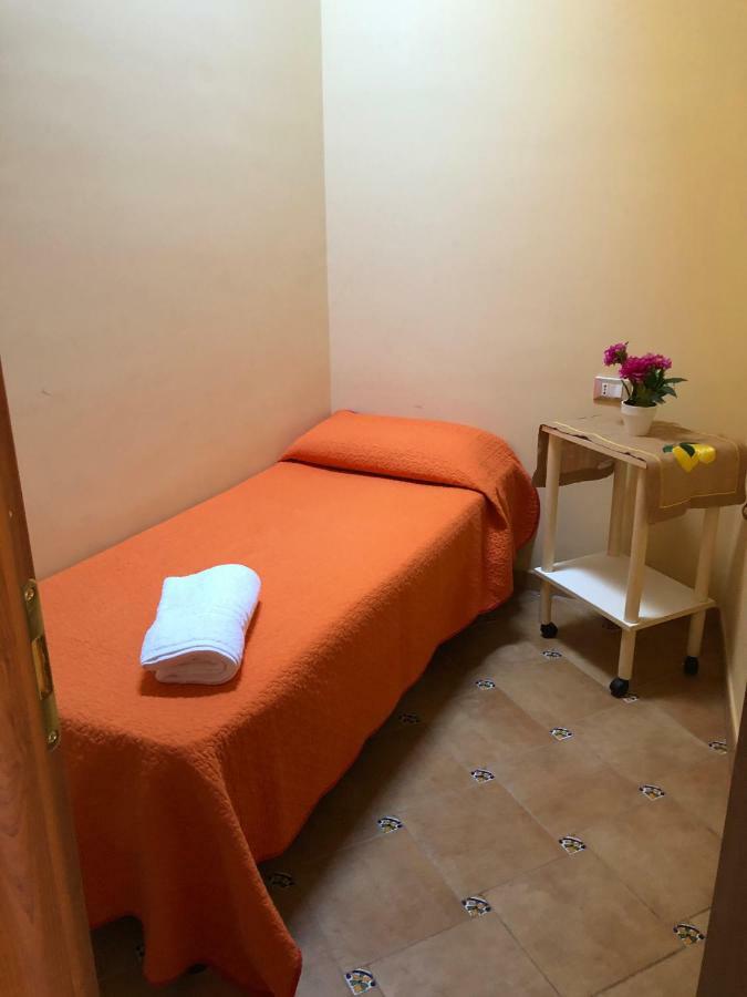 Casa Nonna Maria Apartment Трапето Екстериор снимка